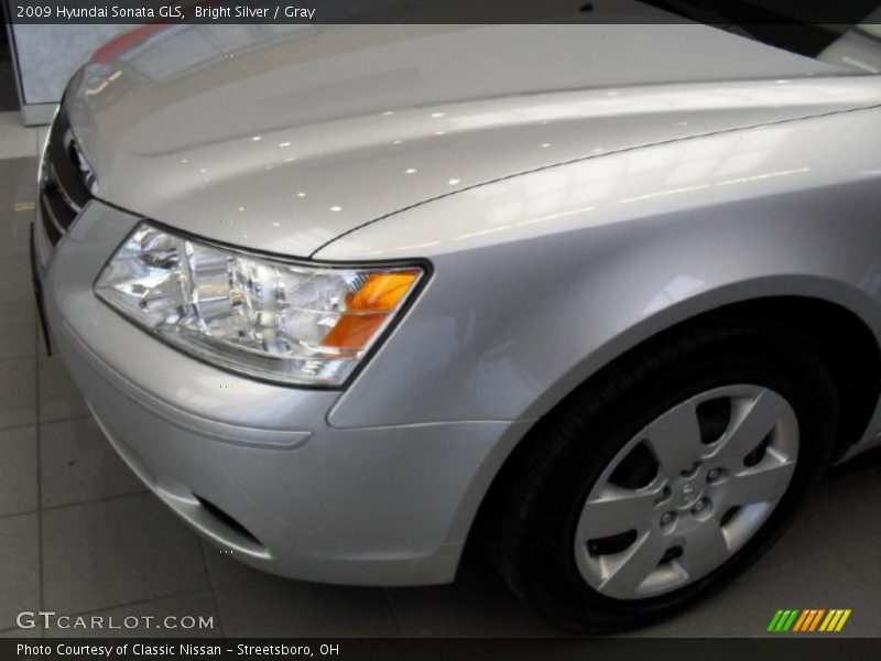 Bright Silver / Gray 2009 Hyundai Sonata GLS