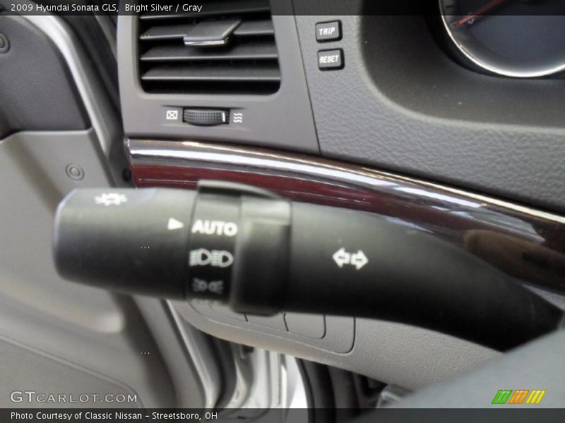 Bright Silver / Gray 2009 Hyundai Sonata GLS