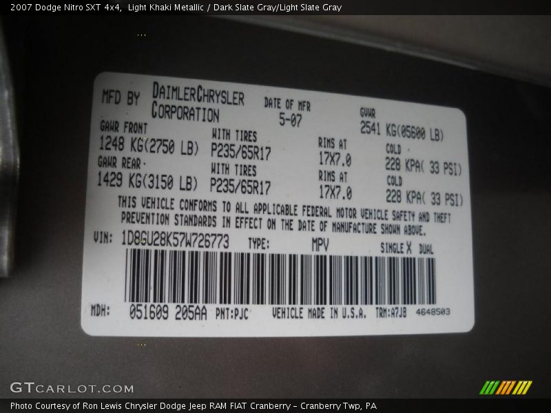 Light Khaki Metallic / Dark Slate Gray/Light Slate Gray 2007 Dodge Nitro SXT 4x4