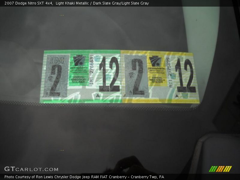 Light Khaki Metallic / Dark Slate Gray/Light Slate Gray 2007 Dodge Nitro SXT 4x4