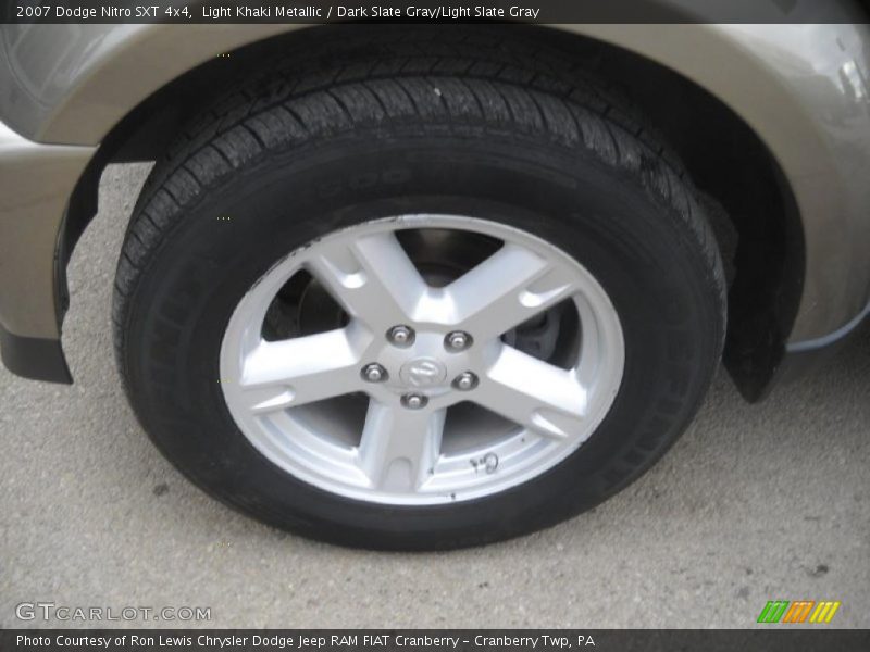 Light Khaki Metallic / Dark Slate Gray/Light Slate Gray 2007 Dodge Nitro SXT 4x4