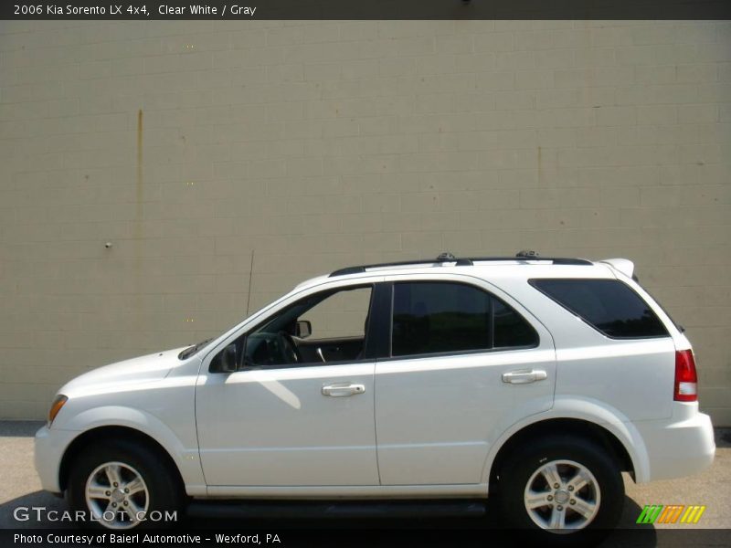 Clear White / Gray 2006 Kia Sorento LX 4x4