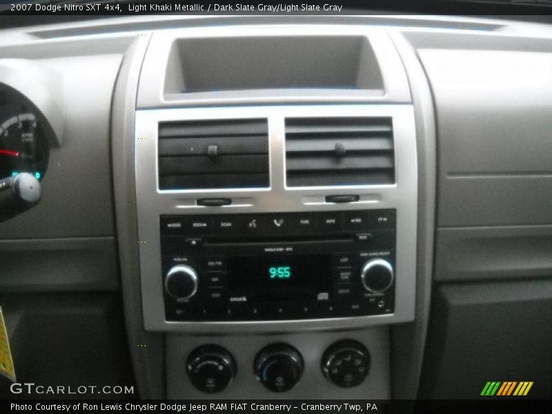 Light Khaki Metallic / Dark Slate Gray/Light Slate Gray 2007 Dodge Nitro SXT 4x4