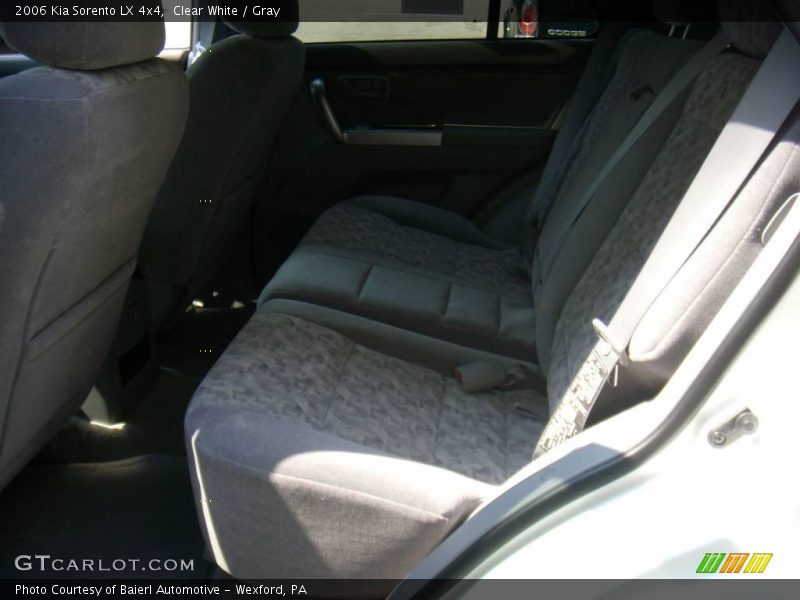 Clear White / Gray 2006 Kia Sorento LX 4x4