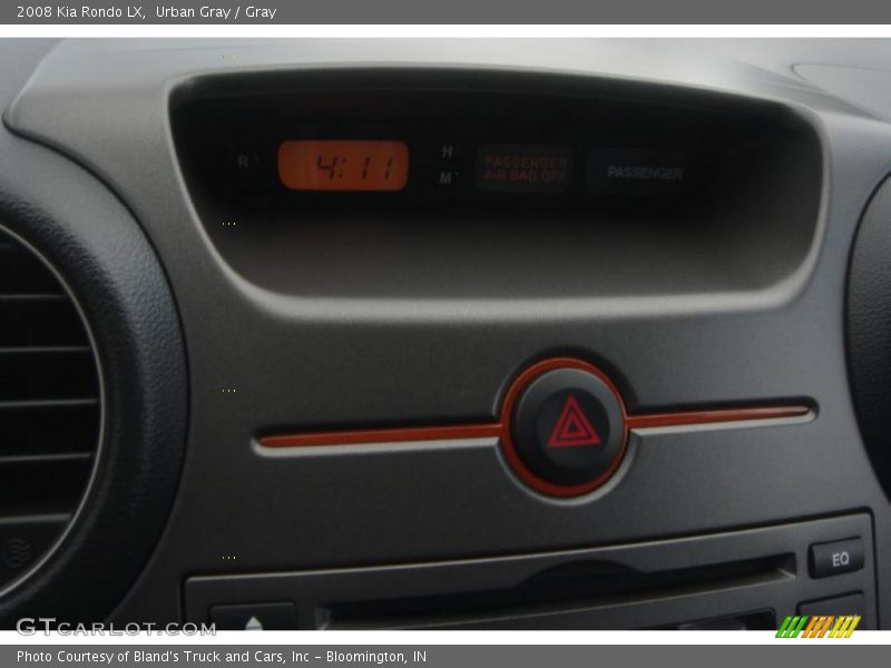 Urban Gray / Gray 2008 Kia Rondo LX