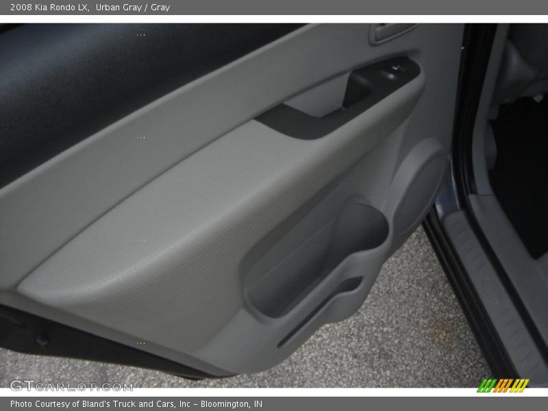 Urban Gray / Gray 2008 Kia Rondo LX