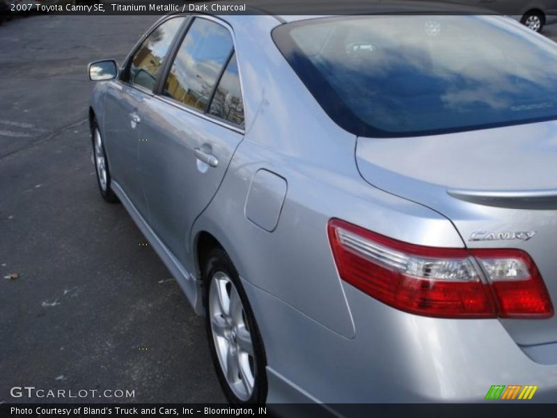 Titanium Metallic / Dark Charcoal 2007 Toyota Camry SE