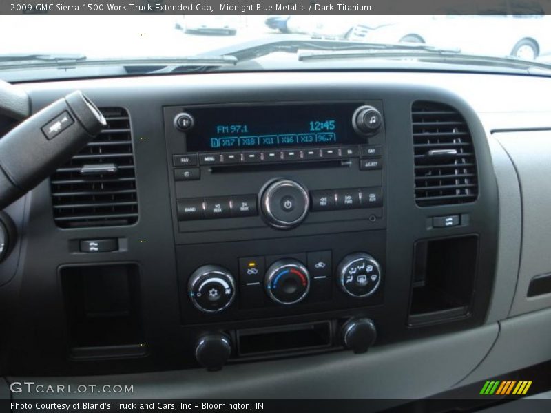 Controls of 2009 Sierra 1500 Work Truck Extended Cab