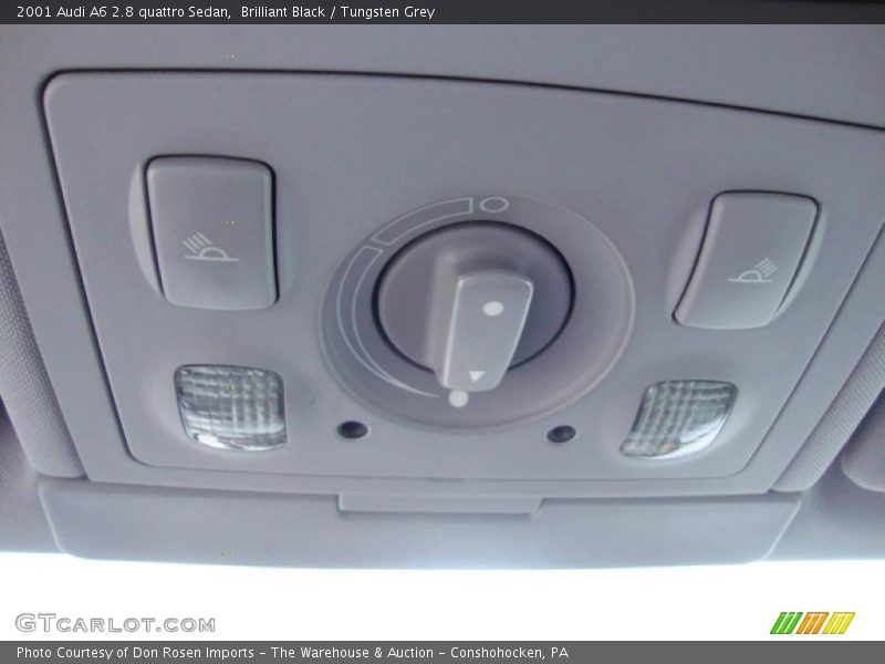 Controls of 2001 A6 2.8 quattro Sedan