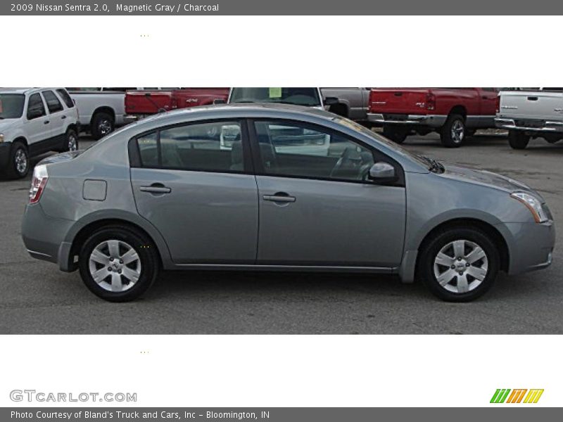Magnetic Gray / Charcoal 2009 Nissan Sentra 2.0