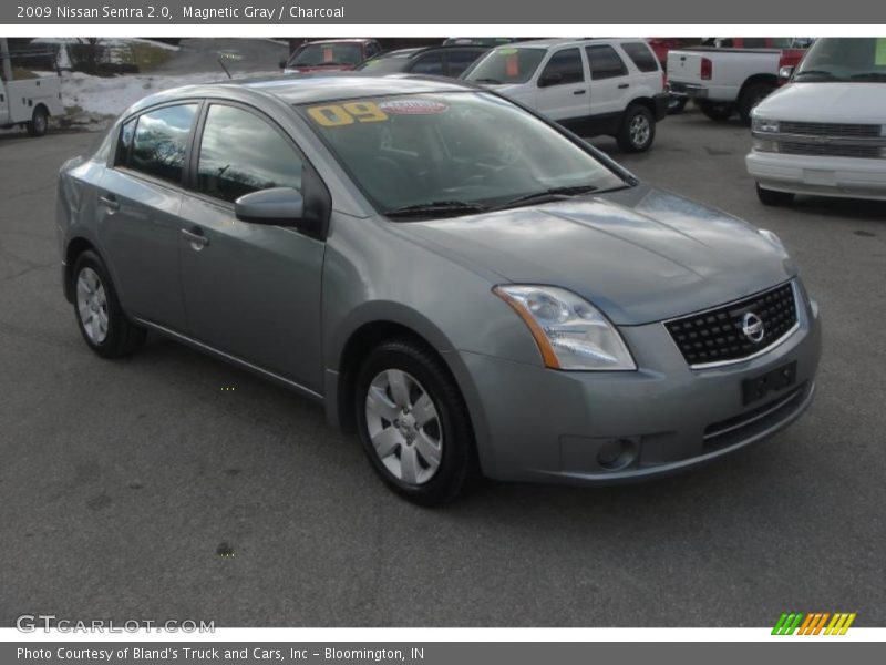 Magnetic Gray / Charcoal 2009 Nissan Sentra 2.0