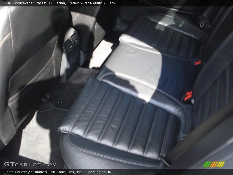 Reflex Silver Metallic / Black 2006 Volkswagen Passat 3.6 Sedan