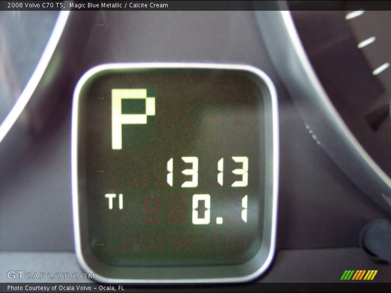 Magic Blue Metallic / Calcite Cream 2008 Volvo C70 T5