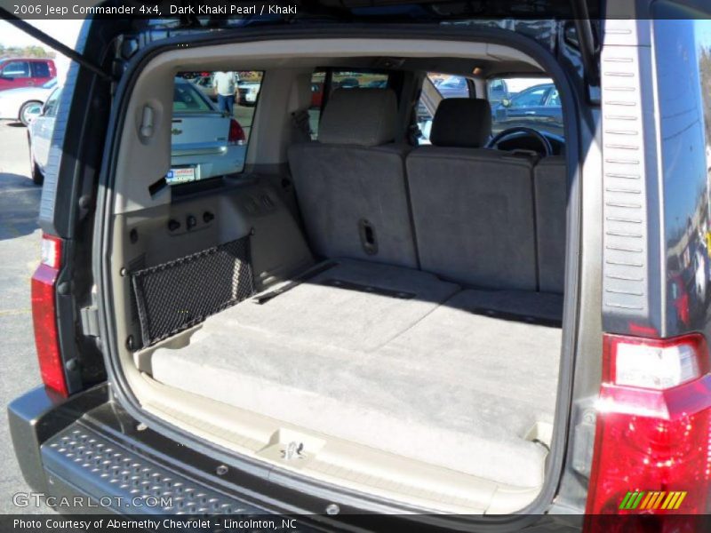 Dark Khaki Pearl / Khaki 2006 Jeep Commander 4x4