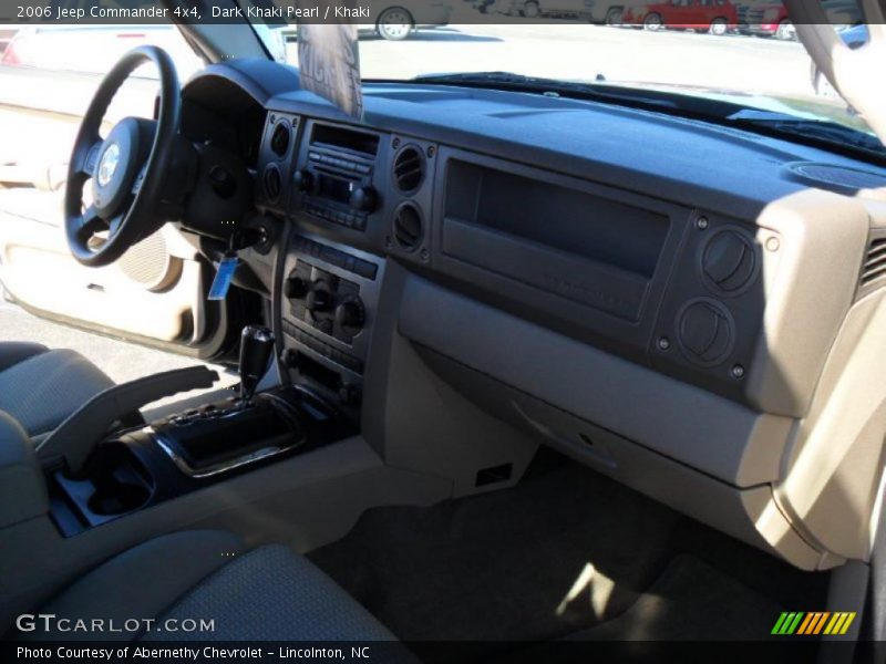 Dark Khaki Pearl / Khaki 2006 Jeep Commander 4x4