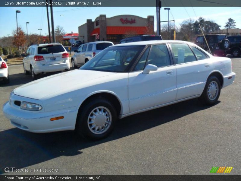 Bright White / Taupe 1996 Oldsmobile Eighty-Eight LS