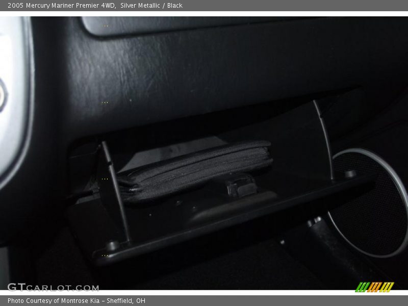 Silver Metallic / Black 2005 Mercury Mariner Premier 4WD