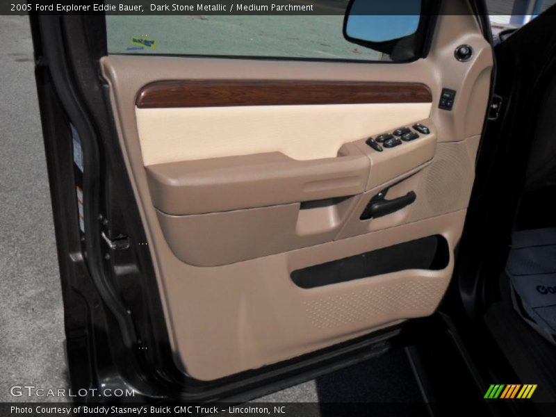 Door Panel of 2005 Explorer Eddie Bauer