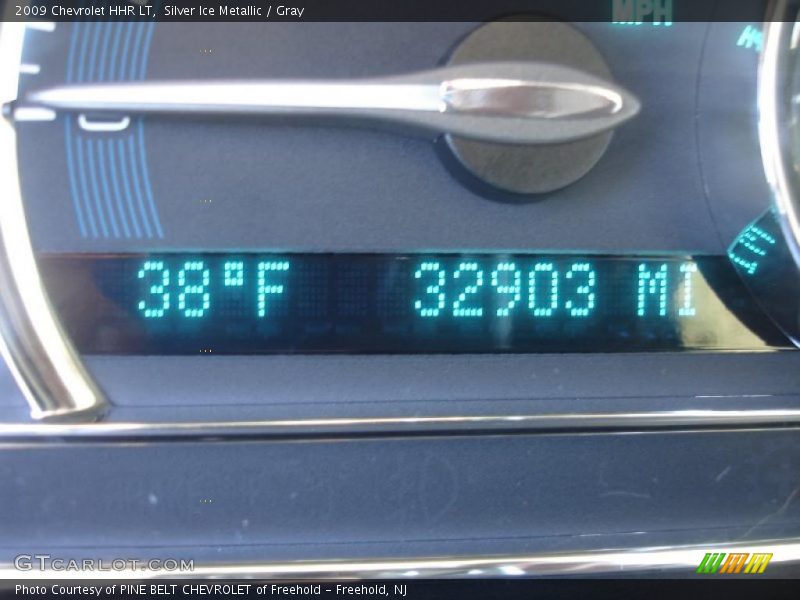 Silver Ice Metallic / Gray 2009 Chevrolet HHR LT