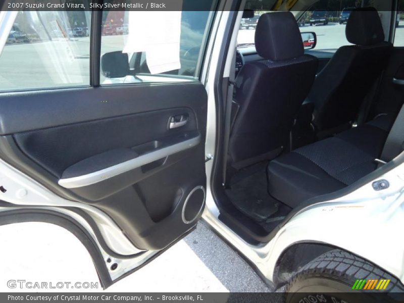 Silky Silver Metallic / Black 2007 Suzuki Grand Vitara