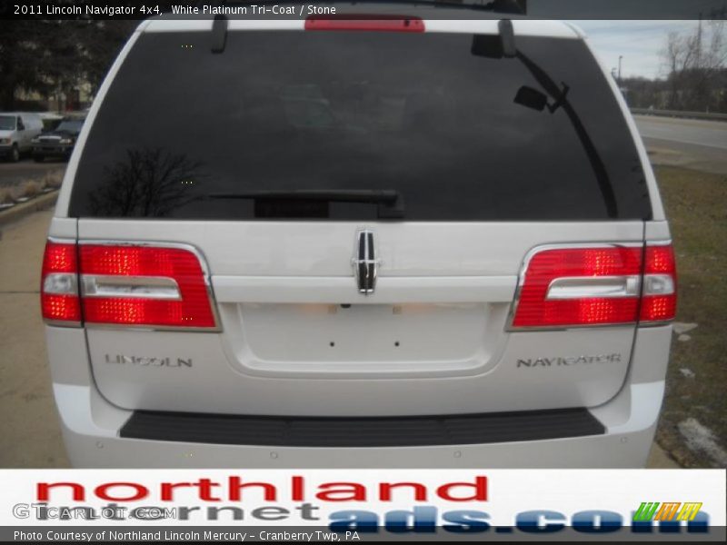 White Platinum Tri-Coat / Stone 2011 Lincoln Navigator 4x4