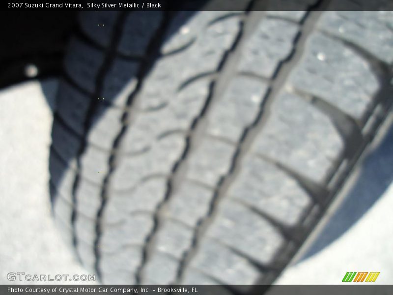 Silky Silver Metallic / Black 2007 Suzuki Grand Vitara