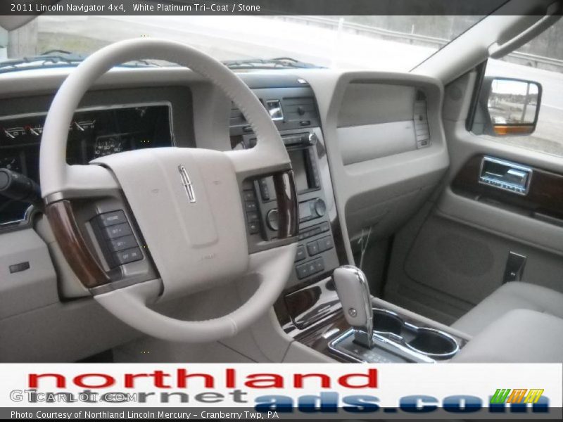 White Platinum Tri-Coat / Stone 2011 Lincoln Navigator 4x4