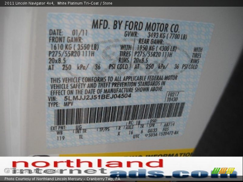 White Platinum Tri-Coat / Stone 2011 Lincoln Navigator 4x4