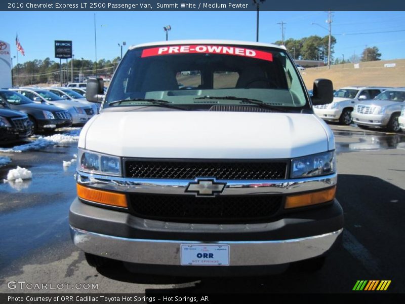 Summit White / Medium Pewter 2010 Chevrolet Express LT 2500 Passenger Van