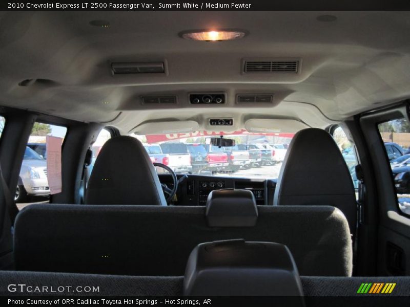 Summit White / Medium Pewter 2010 Chevrolet Express LT 2500 Passenger Van
