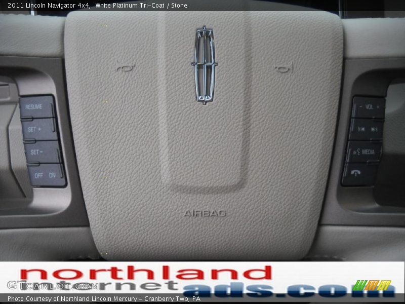 White Platinum Tri-Coat / Stone 2011 Lincoln Navigator 4x4