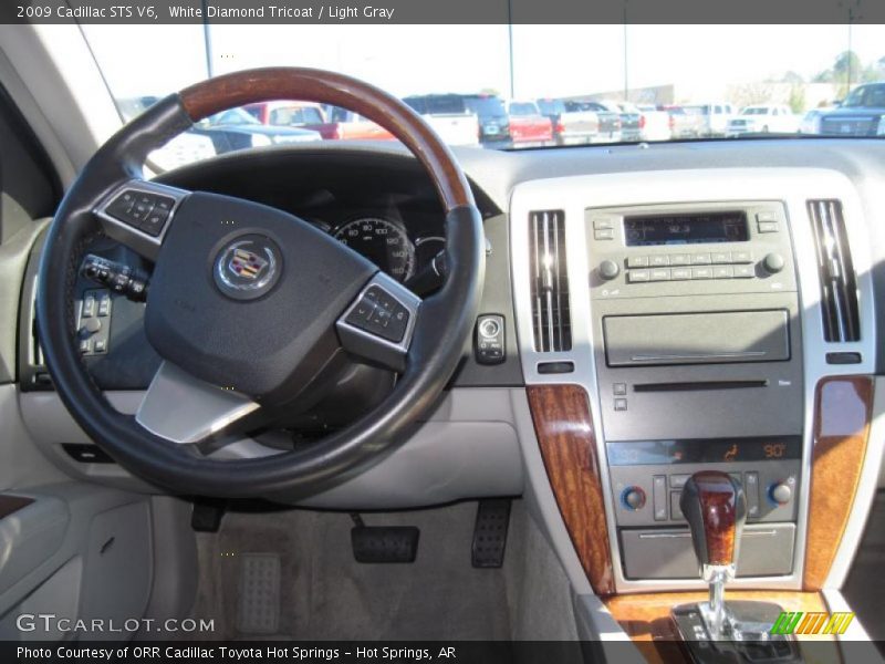 White Diamond Tricoat / Light Gray 2009 Cadillac STS V6