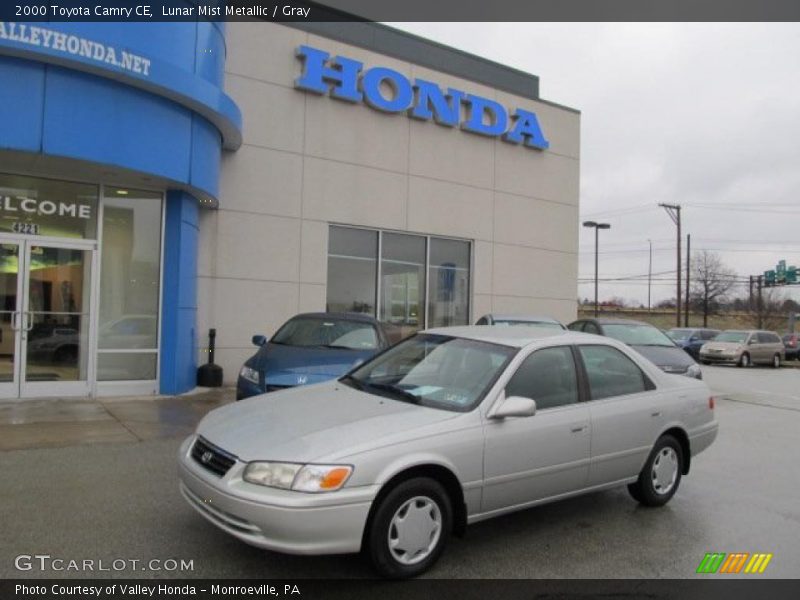 Lunar Mist Metallic / Gray 2000 Toyota Camry CE