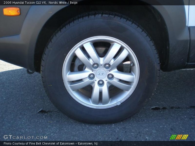 Nordic White / Beige 2006 Hyundai Tucson GLS V6