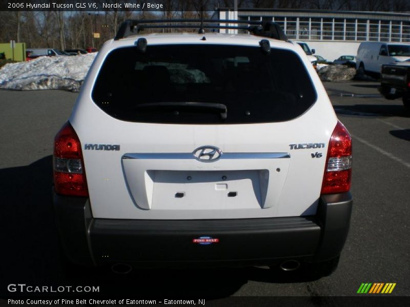 Nordic White / Beige 2006 Hyundai Tucson GLS V6