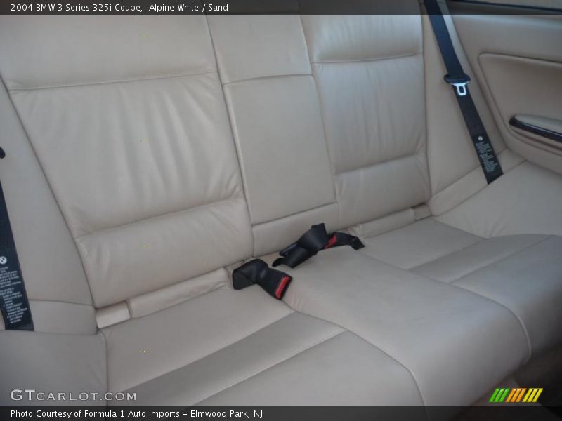 Alpine White / Sand 2004 BMW 3 Series 325i Coupe