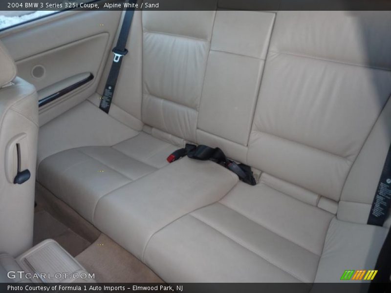 Alpine White / Sand 2004 BMW 3 Series 325i Coupe