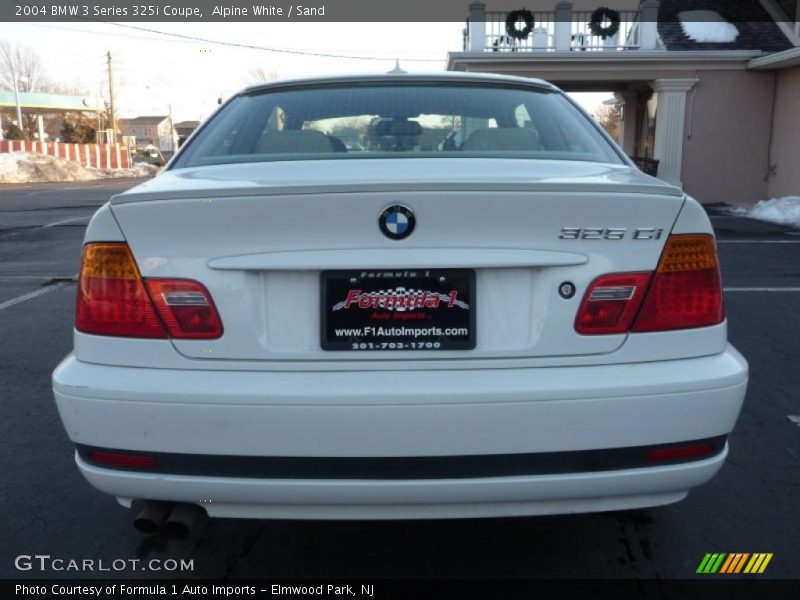 Alpine White / Sand 2004 BMW 3 Series 325i Coupe