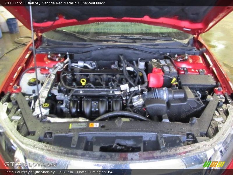 Sangria Red Metallic / Charcoal Black 2010 Ford Fusion SE