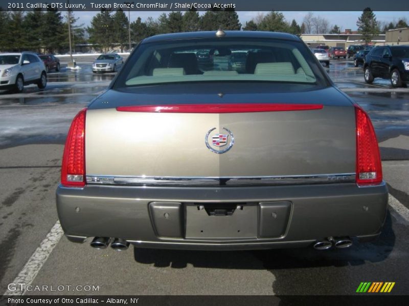Tuscan Bronze ChromFlair / Shale/Cocoa Accents 2011 Cadillac DTS Luxury
