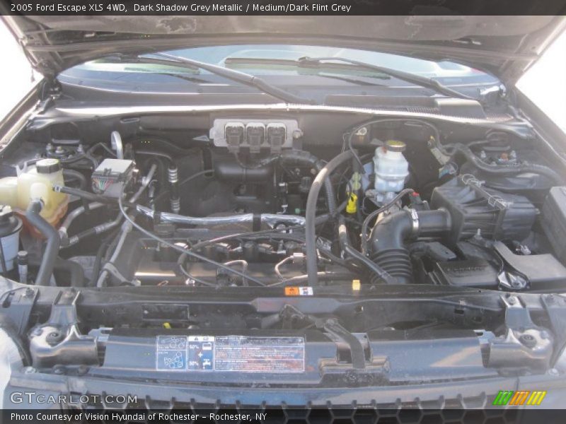 Dark Shadow Grey Metallic / Medium/Dark Flint Grey 2005 Ford Escape XLS 4WD