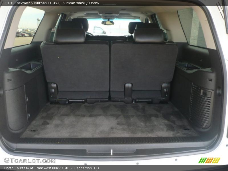 Summit White / Ebony 2010 Chevrolet Suburban LT 4x4