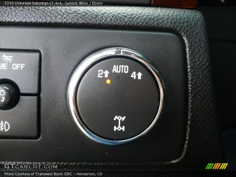 Summit White / Ebony 2010 Chevrolet Suburban LT 4x4