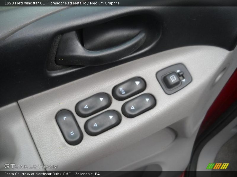 Toreador Red Metallic / Medium Graphite 1998 Ford Windstar GL