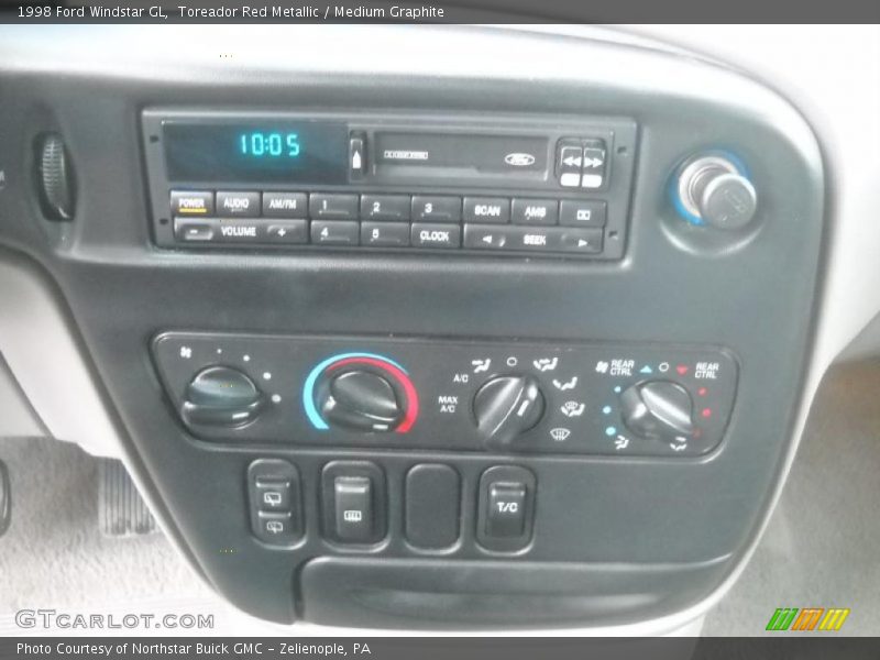 Toreador Red Metallic / Medium Graphite 1998 Ford Windstar GL