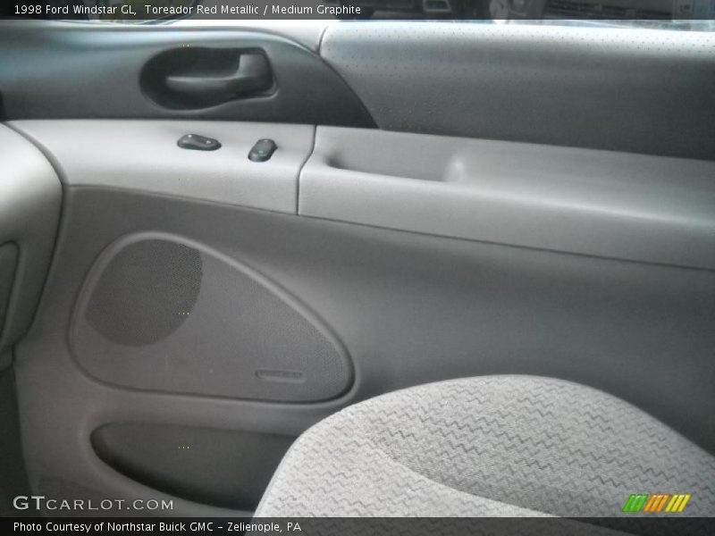 Toreador Red Metallic / Medium Graphite 1998 Ford Windstar GL