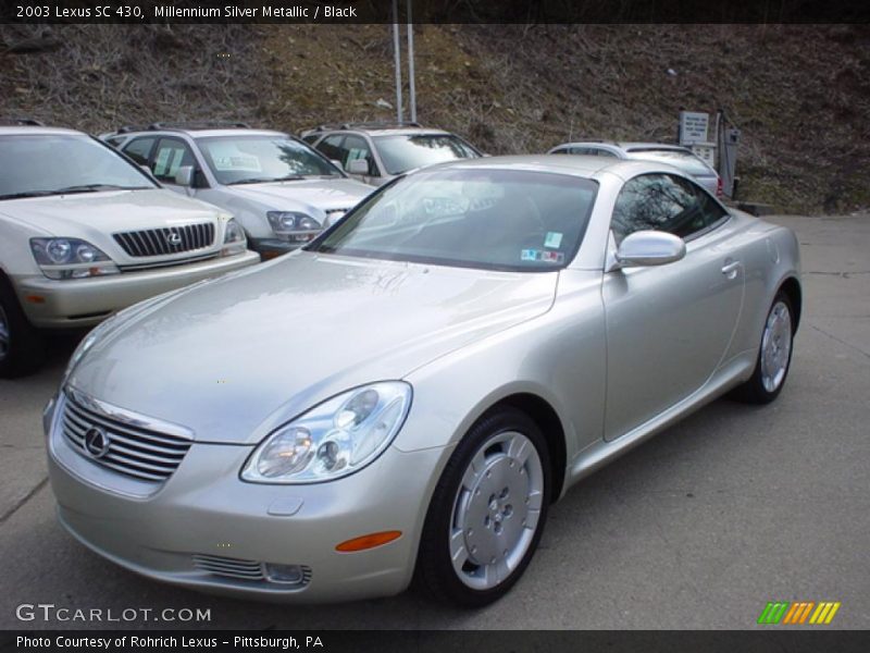 Front 3/4 View of 2003 SC 430