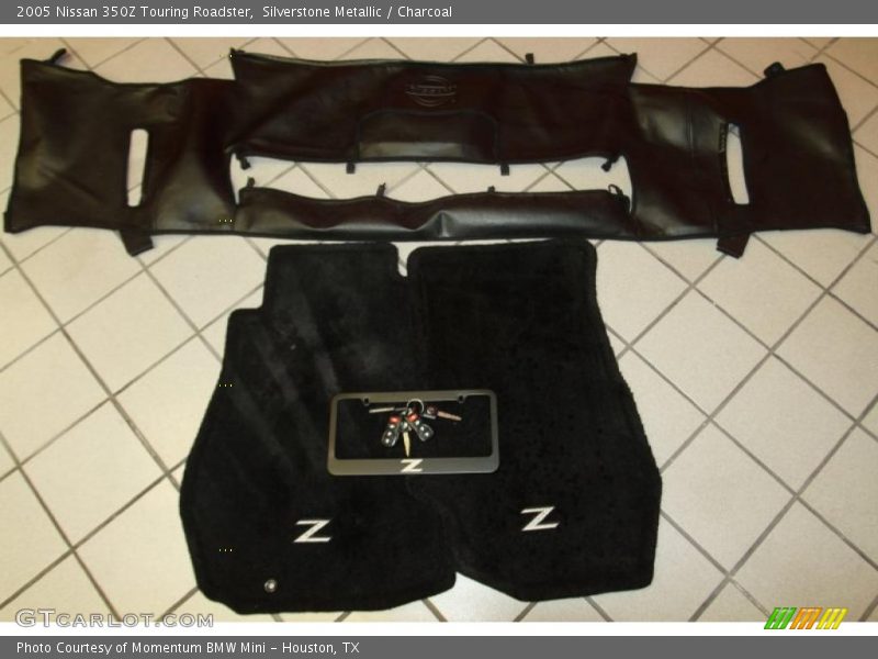 Silverstone Metallic / Charcoal 2005 Nissan 350Z Touring Roadster
