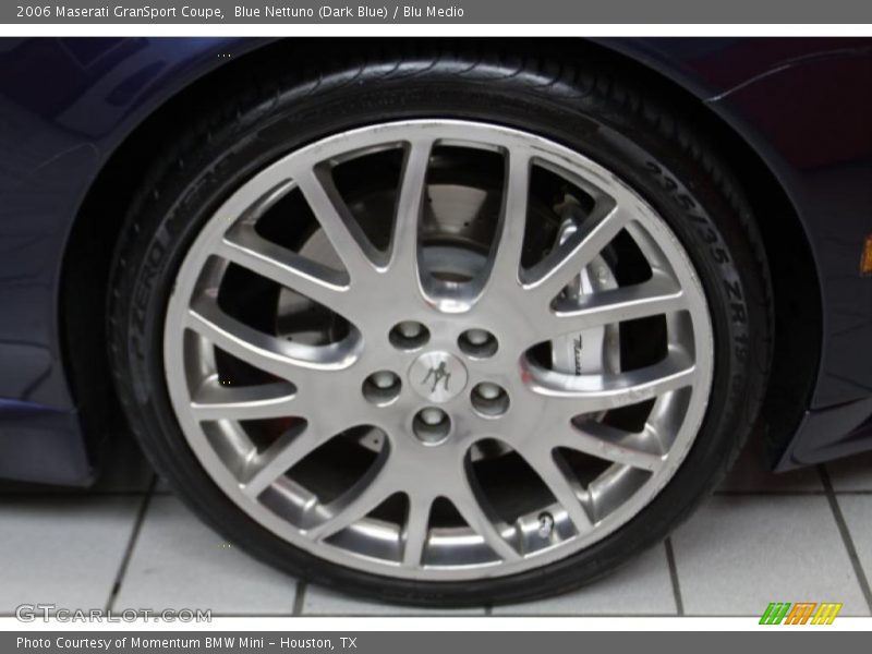Blue Nettuno (Dark Blue) / Blu Medio 2006 Maserati GranSport Coupe