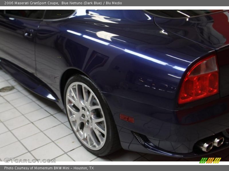 Blue Nettuno (Dark Blue) / Blu Medio 2006 Maserati GranSport Coupe
